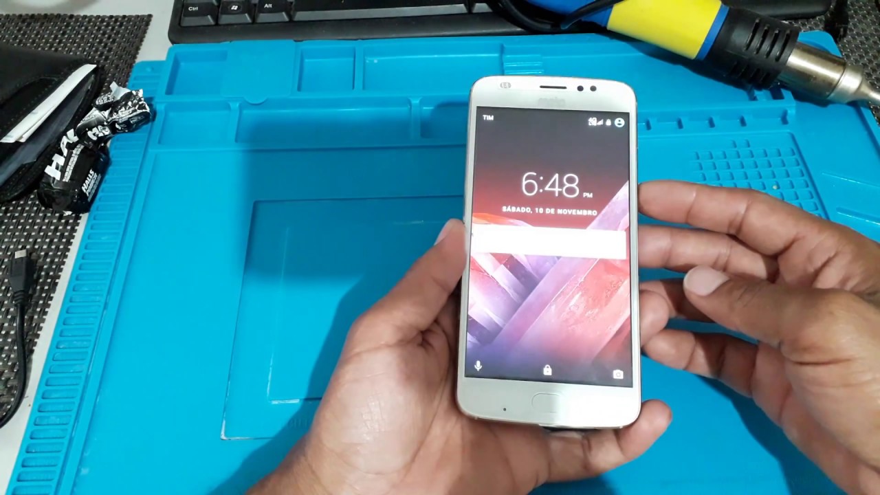 Hard reset moto Z2 play réplica xing ling desbloquear formatar YouTube