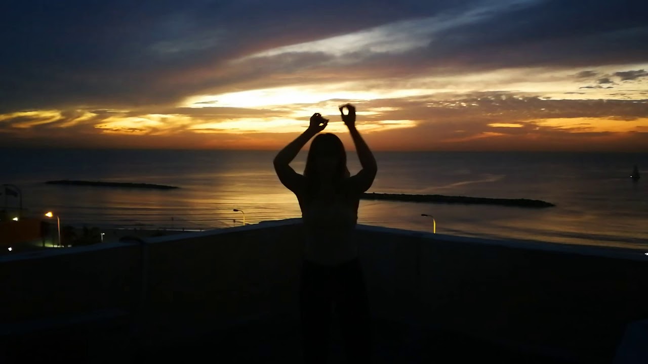 Hnny- hotline riddim dance cover- ravit levi- dance meditation