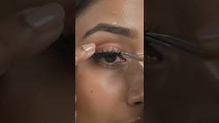 Use neutral matte shades in the crease.Add a soft shimmer on the lid.Apply eyeliner close to🫰💋💄