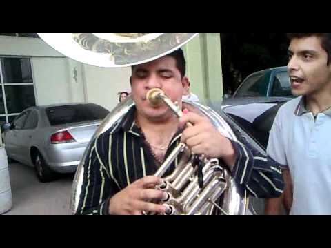 duelo de tubas