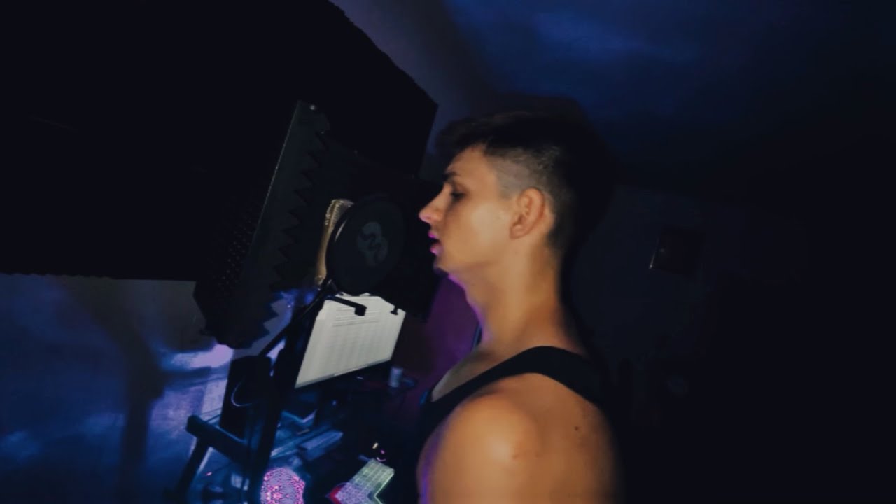 Owni - Lady Gaga (Official Video)