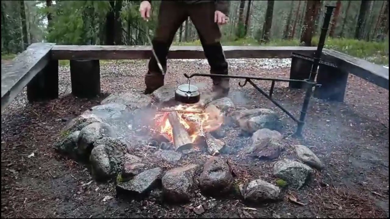 Pahkakuru, Taivalkoski. Nokipannu kahvit iltapäivän ratoksi. 14.10-23