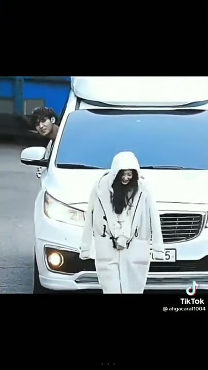Just Chaeyeon blocking Mingyu's car  🤣🤣 #seventeen