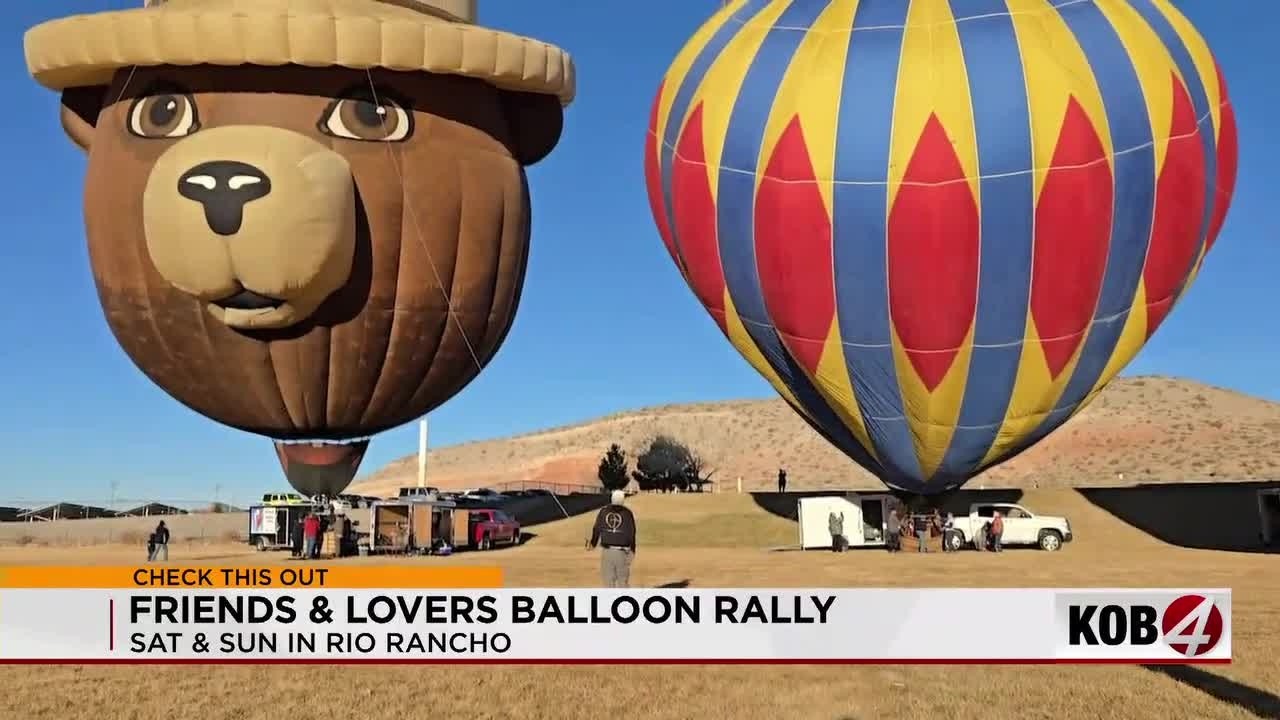 В День святого Валентина небо наполнится более чем 70 воздушными шарами.