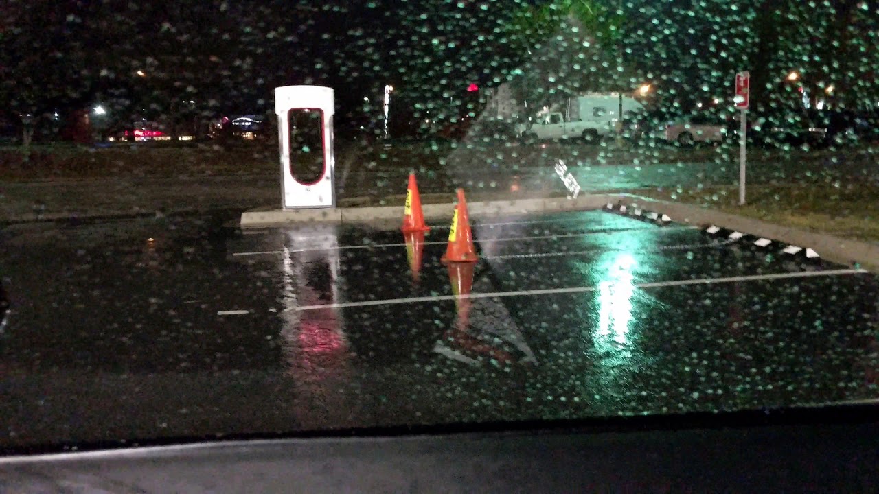 Cones to block ICE HOLES at Tesla SuperChargers Florence, South