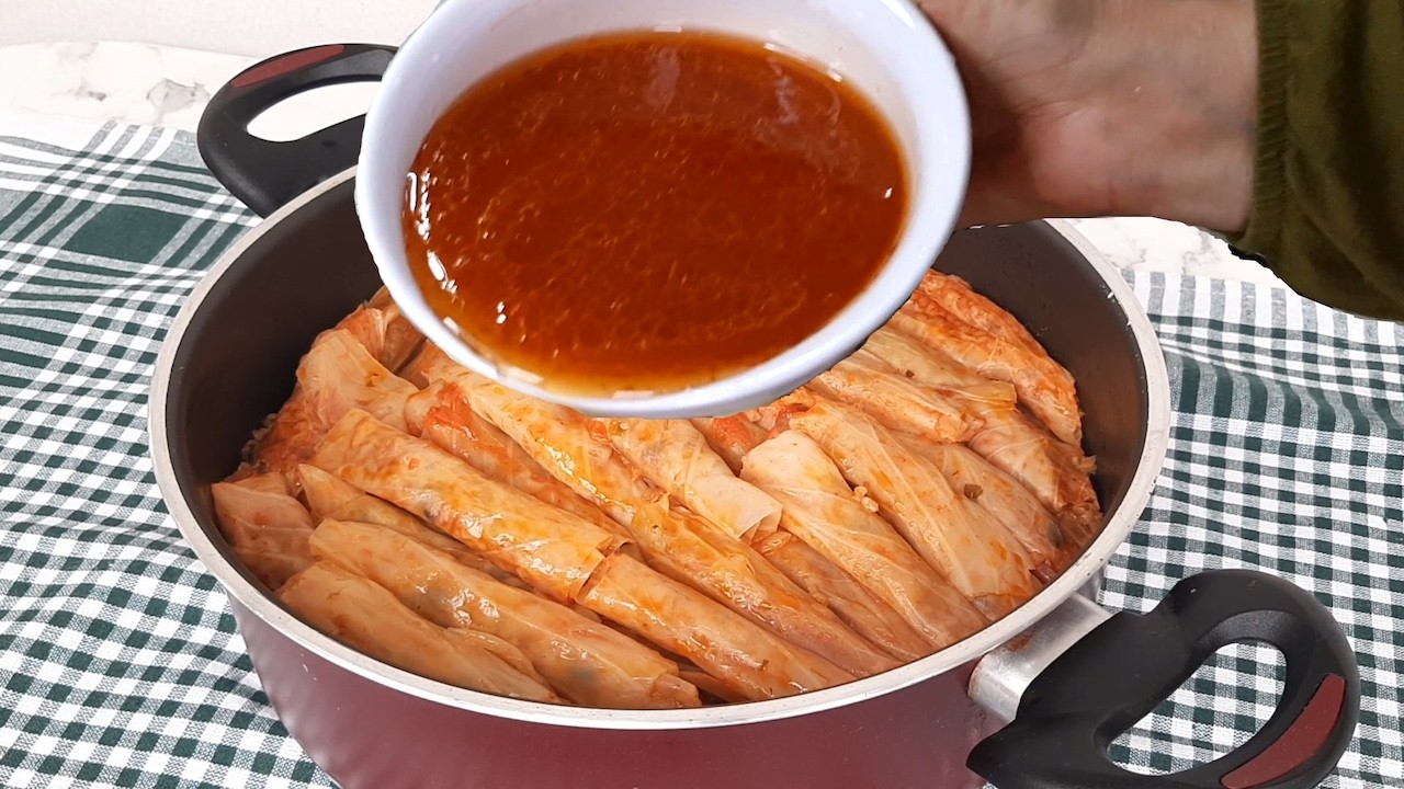 Lahana Sarmasını BU SOSLA DENEYİN ❗ Lezzetine Doyamayacaksınız ❗ Zeytinyağlı Lahana Sarması