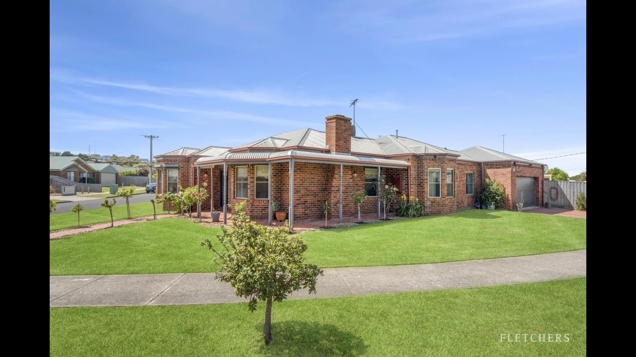 Fletchers 16 Roditis Drive, Ocean Grove James Gladman and Sarah