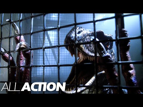 Caught in a Velociraptor Trap  | Jurassic Park 3 | All Action