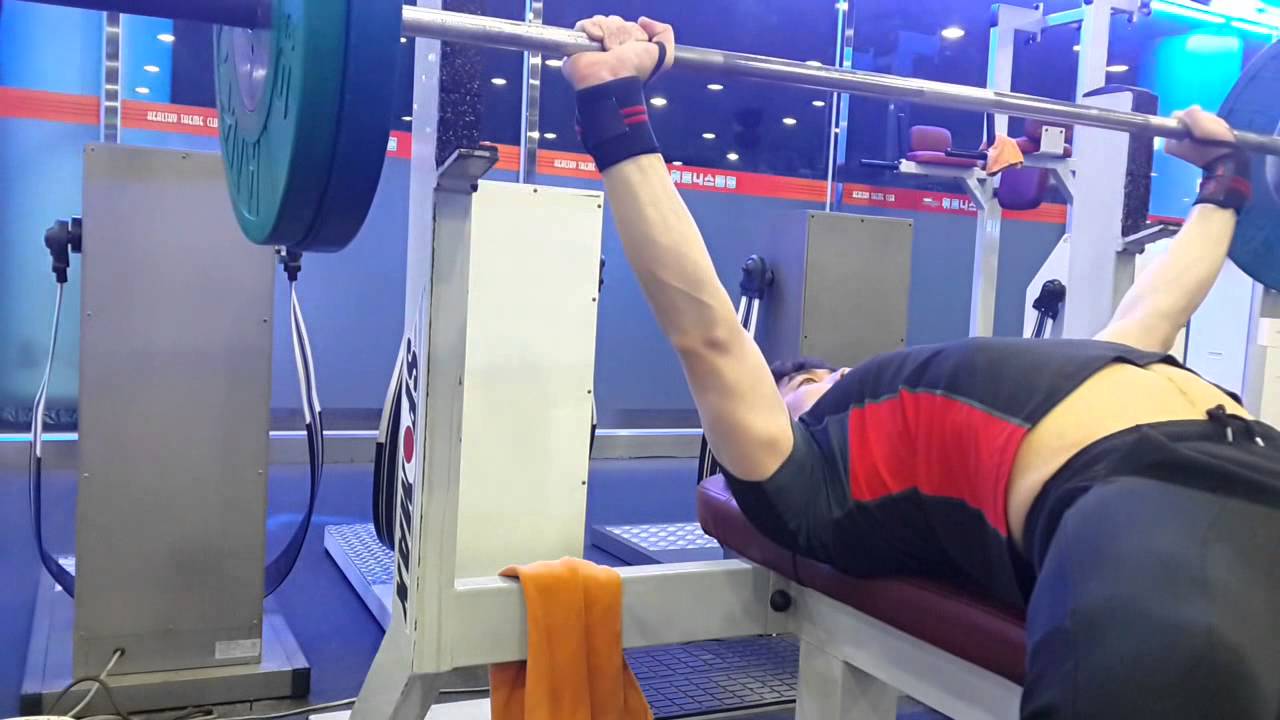 Bench Press + weighted dips YouTube