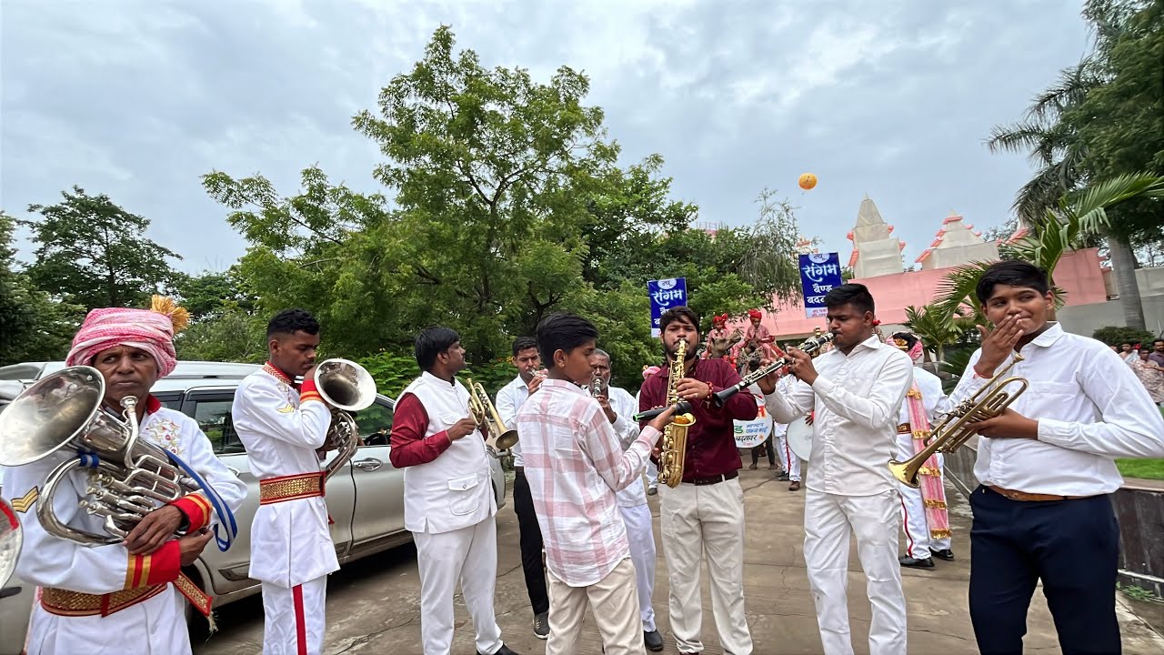 मोहनखेड़ा महाराज जी नगर प्रवेश [न्यू संगम बैण्ड बदनावर]