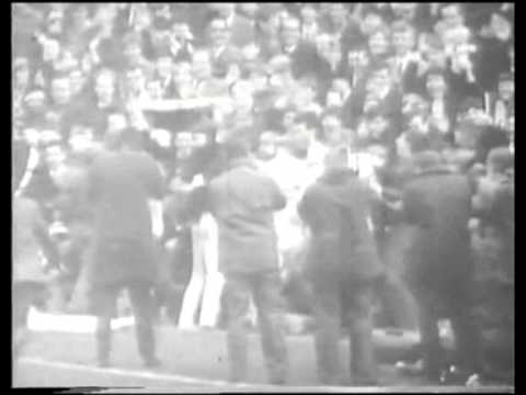 11/05/1968 Newcastle United v Manchester City