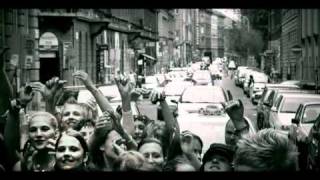Video thumbnail of "Hooligans - Rajtad múlt (Official)"