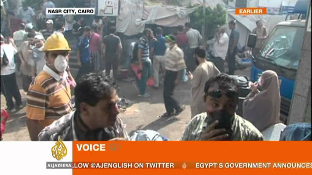جين فيرغسون، مراسلة قناة الجزيرة، تنقل لكم التقرير من مدينة نصر.