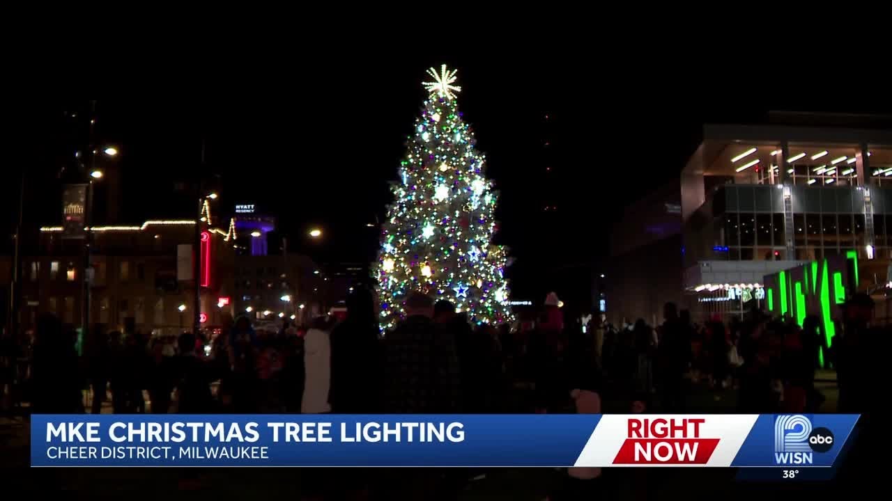 MKE Christmas tree lighting