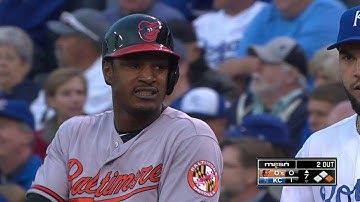 BAL@KC: Jones breaks up the perfect game