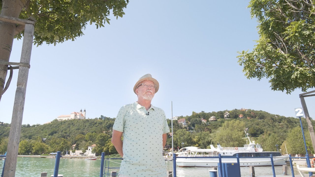 BALATONI RETRÓ // Egy hely + Építészfórum