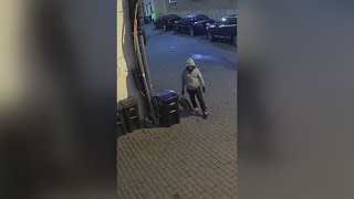 FBI arrests man connected to pipe bomb plan