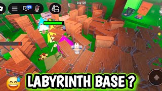 My Friends Built The FUNNY BASE 😅 99 Nights in The Forest