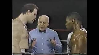 Clip Retro Boxing Match Mike Tyson vs Sammy Scaff 06 12 1985