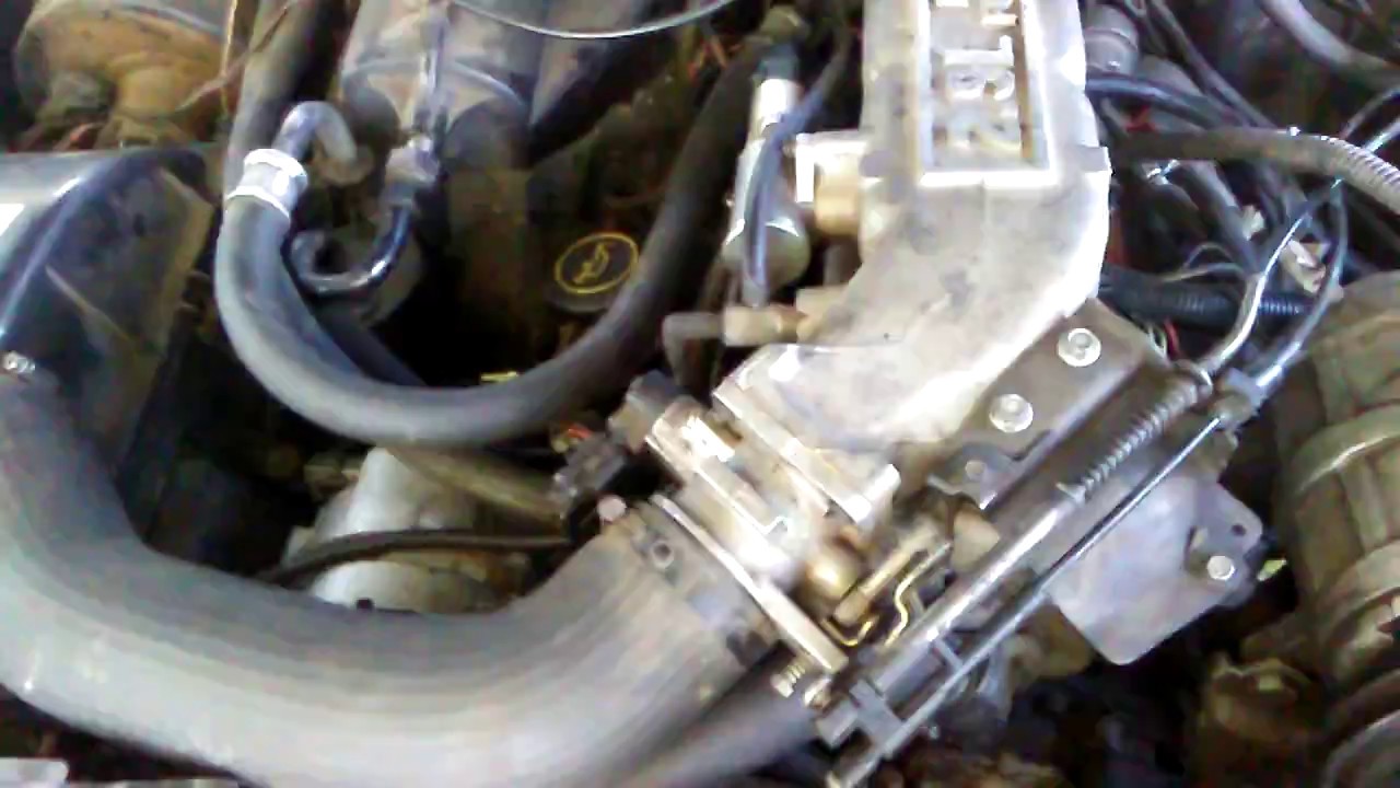 1988 Ford Bronco 2 - Start after valve cover gasket replacement - YouTube