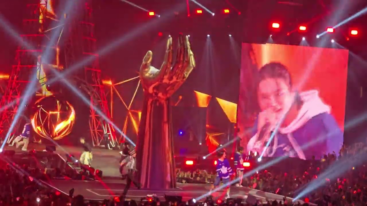 ATEEZ||Eternal Sunshine + Fireworks + The Real Medley||08.08.2024 Towards the Light Tour in Toronto