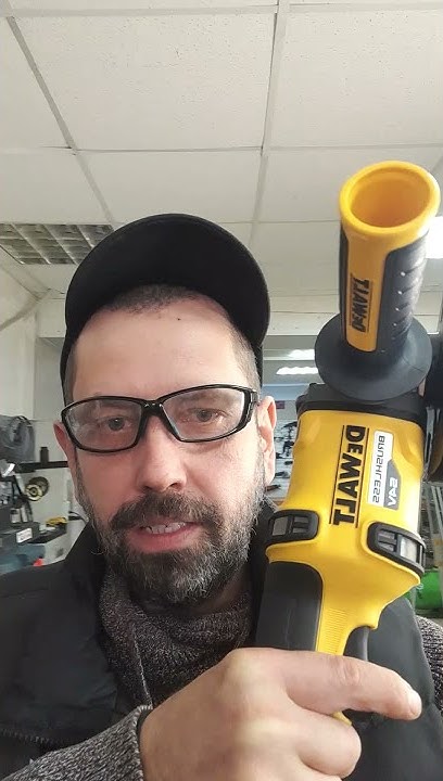 Зачем нужна Аккумуляторная болгарка DeWalt - YouTube