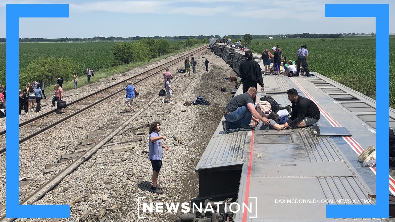 At least 3 dead after Amtrak train derails in Missouri