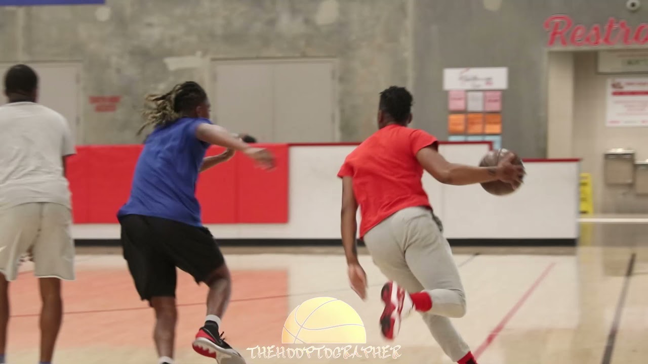 Rob Will  hitting the open gym session at mansfieldUSA