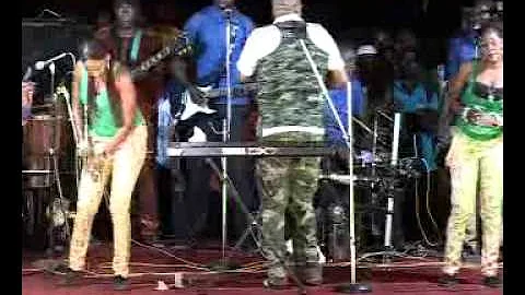Young Bolivia Live On Stage 2