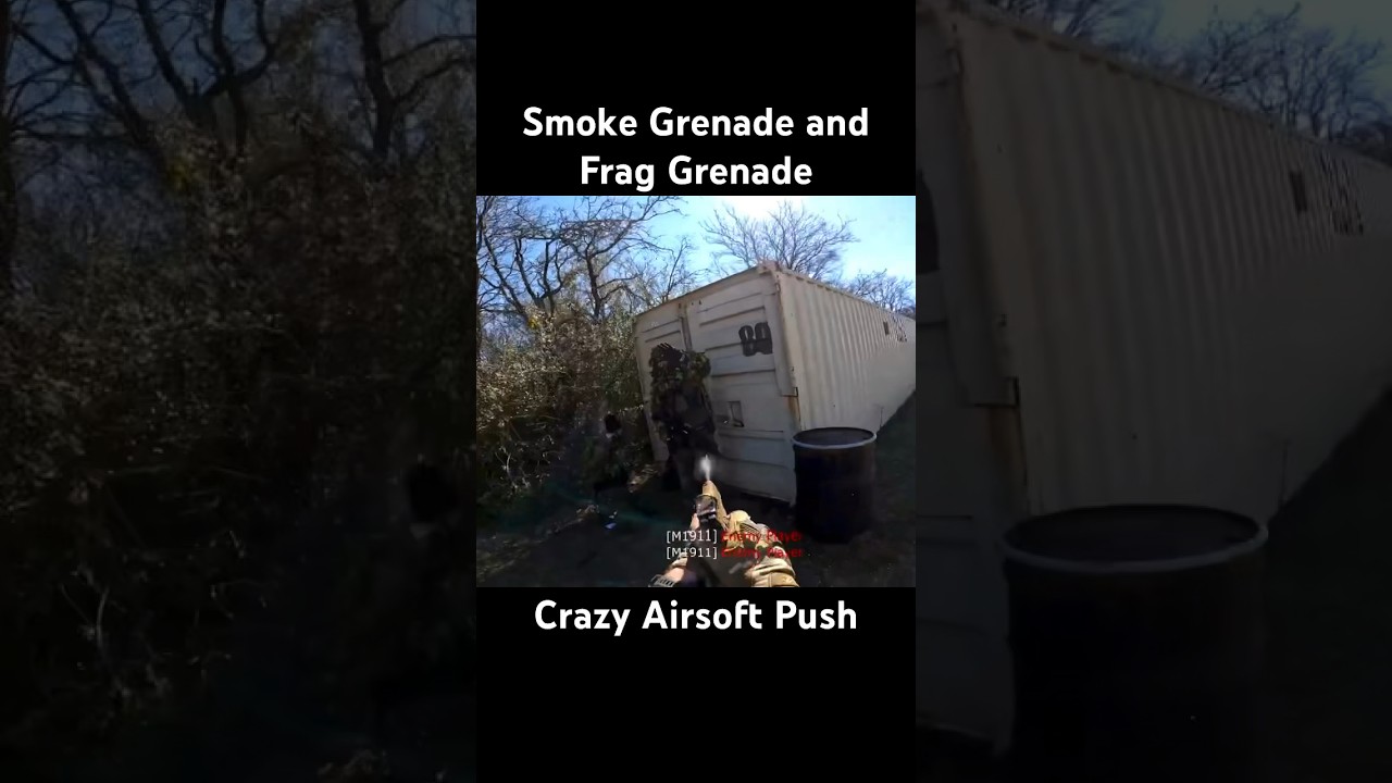 Smoke Grenade and Frag GRENADE Crazy Enemy Rush 