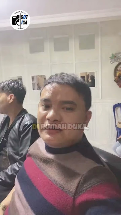 Tangis Novita Dewi Pecah di Rumah Duka Sang Ayah, Maestro Jack Marpaung #shorts #youtubeshorts
