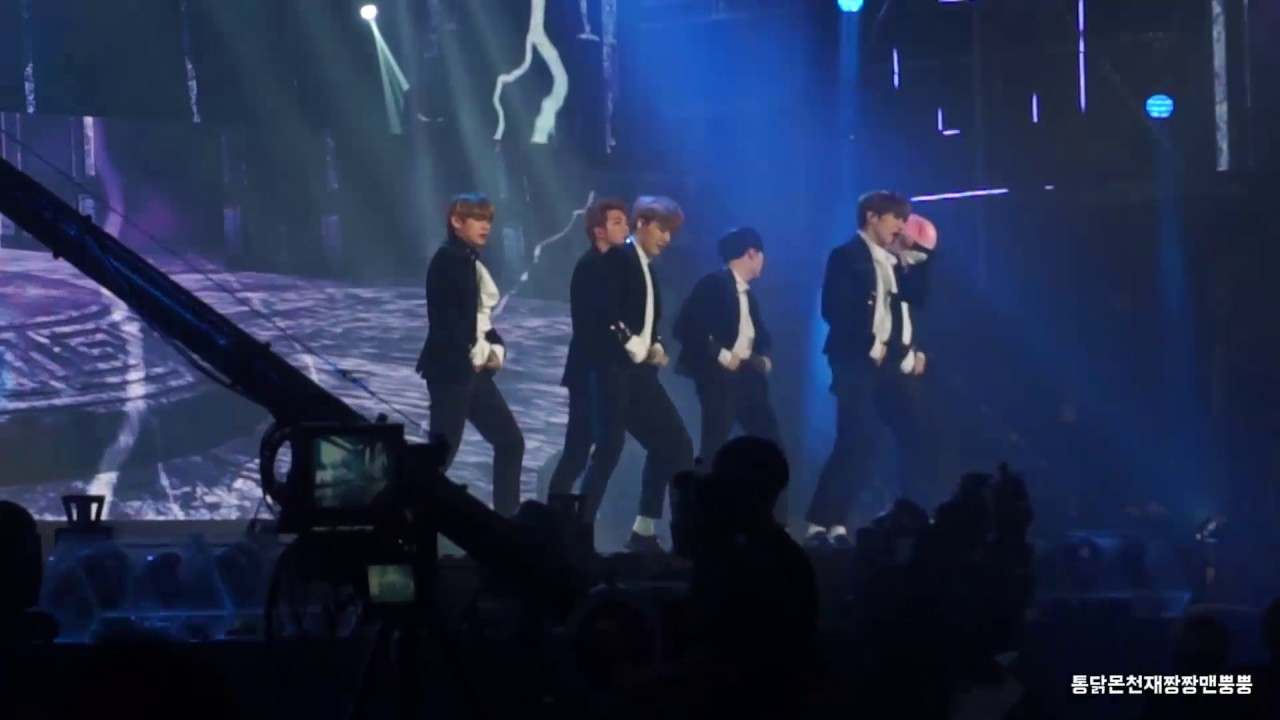 [방탄소년단]170222 가온차트 방탄소년단 - Save Me + 피땀눈물 직캠