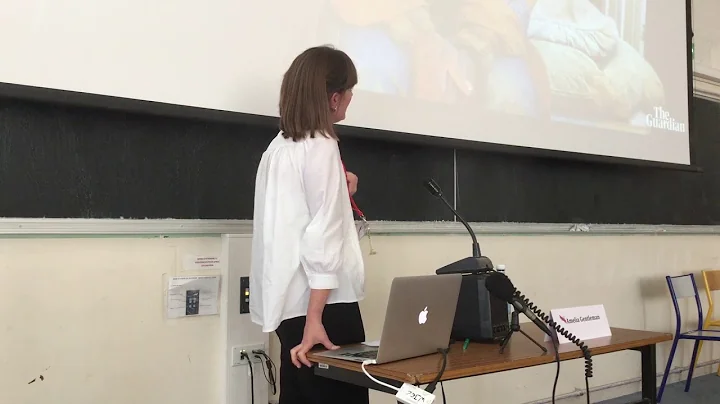 Amelia Gentleman delivers the key note at #AJEParis