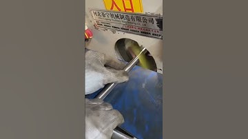 Pipe descaling machine, automatic pipe drawing machine