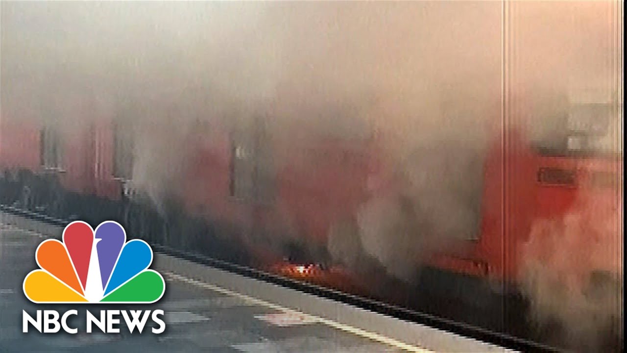 Watch: Train car consumed by smoke on Mexico City metro Watch: Train car consumed by smoke on Mexico City metro