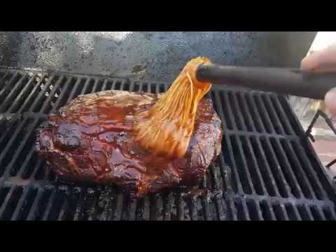 Learn To Bbq How To Mop A Pork Butt For Great Pulled Pork Youtube