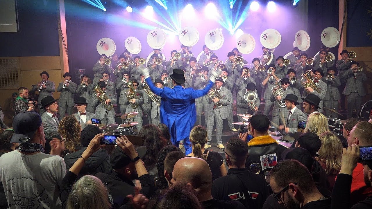 StrauSchoeh-Schlurbi - Freed From Desire / Bro Hymn