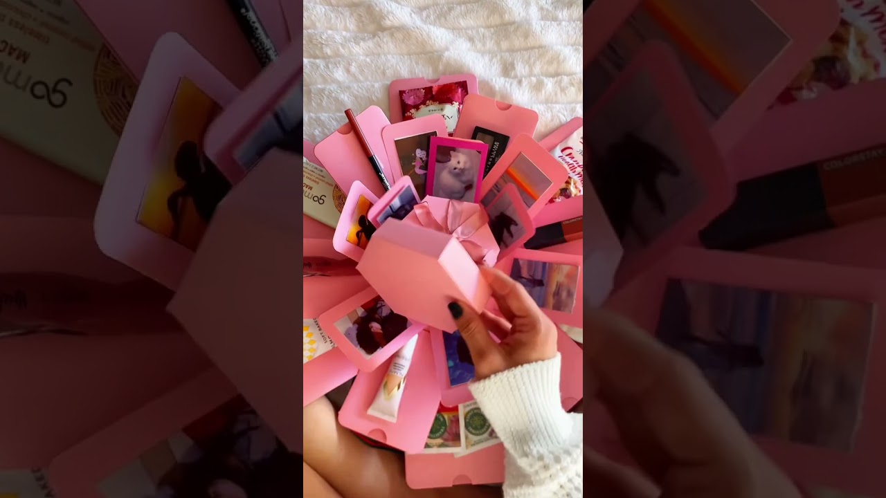 He even added makeup!💄💋 