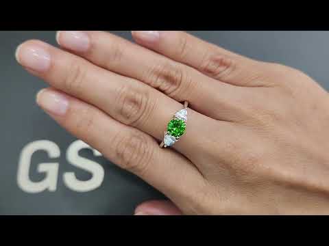 Russian demantoid garnet 0.92 ct Video  № 4
