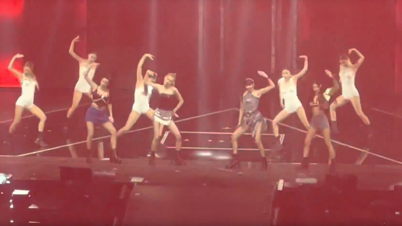 BLACKPINK - Shut Down | BORN PINK World Tour (Hamilton) 221107 | FanCam