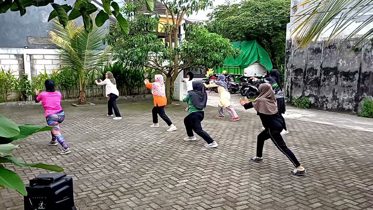 Semangat anak kecil ikut senam || senam sehat 14 februari 2026