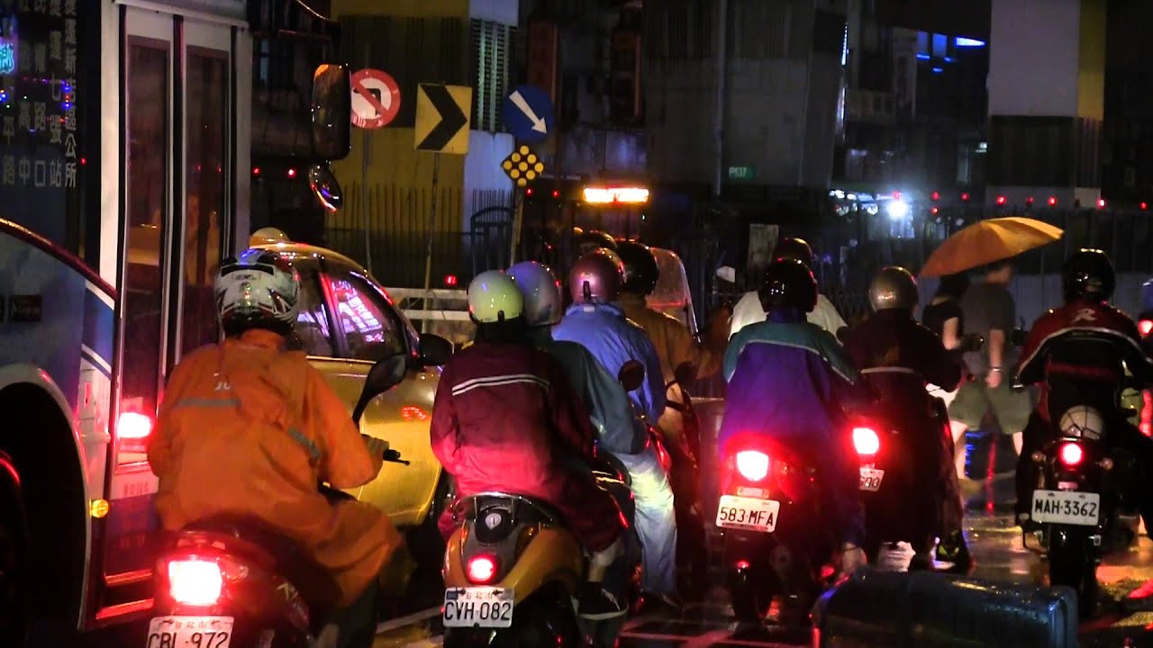 Outer Rain Band of Typhoon Soudelor in Taipei, Thursday August 6th