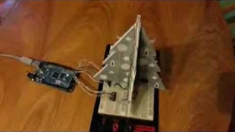 Albero Di Natale 14 LED Arduino MEGA