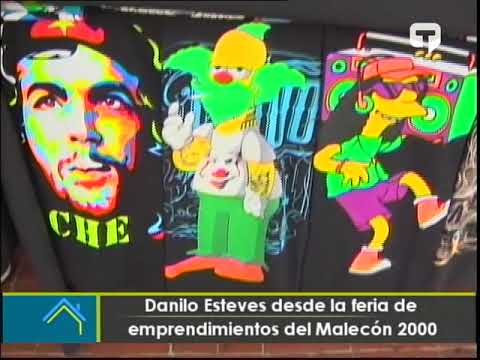 Danilo Esteves desde la feria de emprendimientos del Malecón 2000