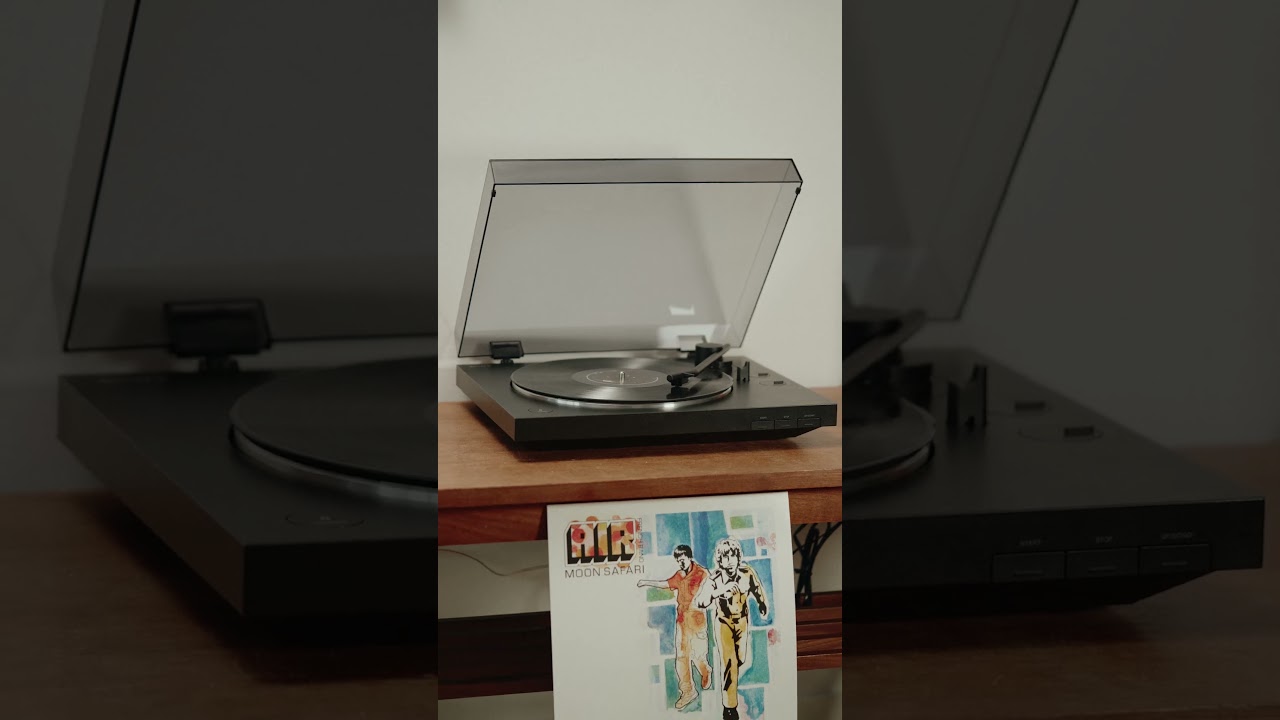 Watch Average AIR MOON SAFARI experience on YouTube Watch Average AIR MOON SAFARI experience on YouTube