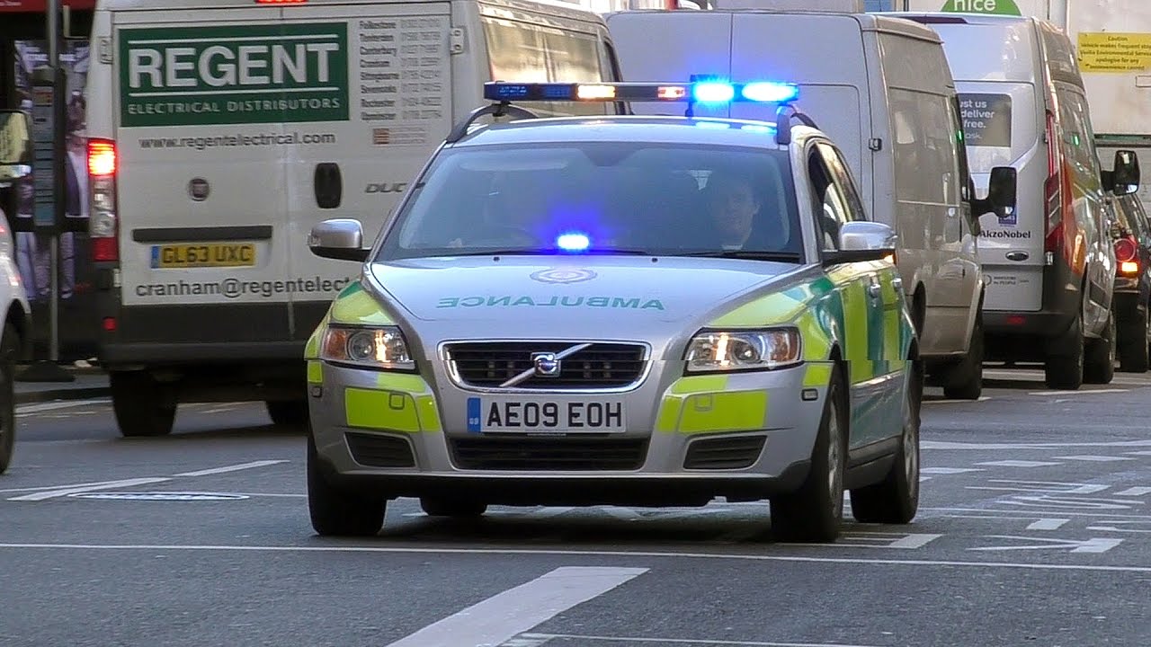 Rare - London Ambulance Service - Volvo V50 RRV Responding - YouTube