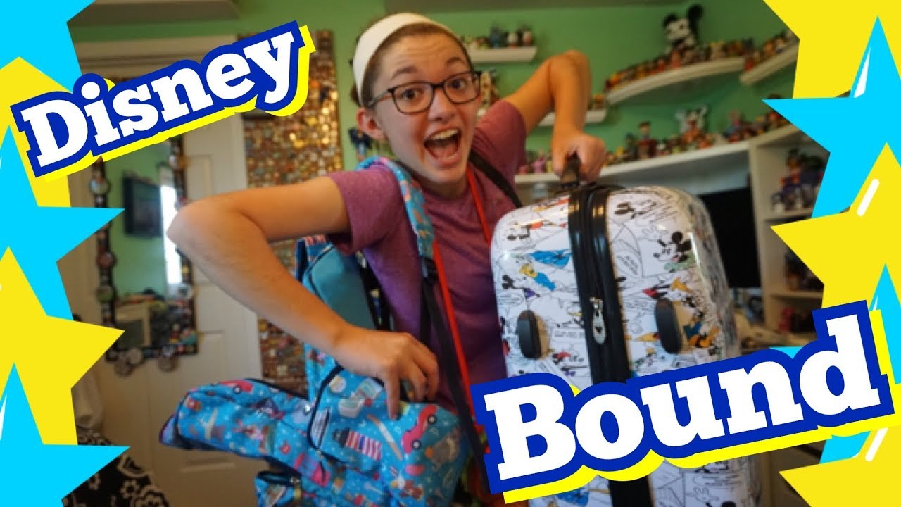 What's In my DisneyLand Bag? 1st time Packing & Outfit Ideas!! YouTube
