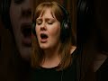 El debut de Adele a los 20 años el éxito de 19 y Chasing Pavements