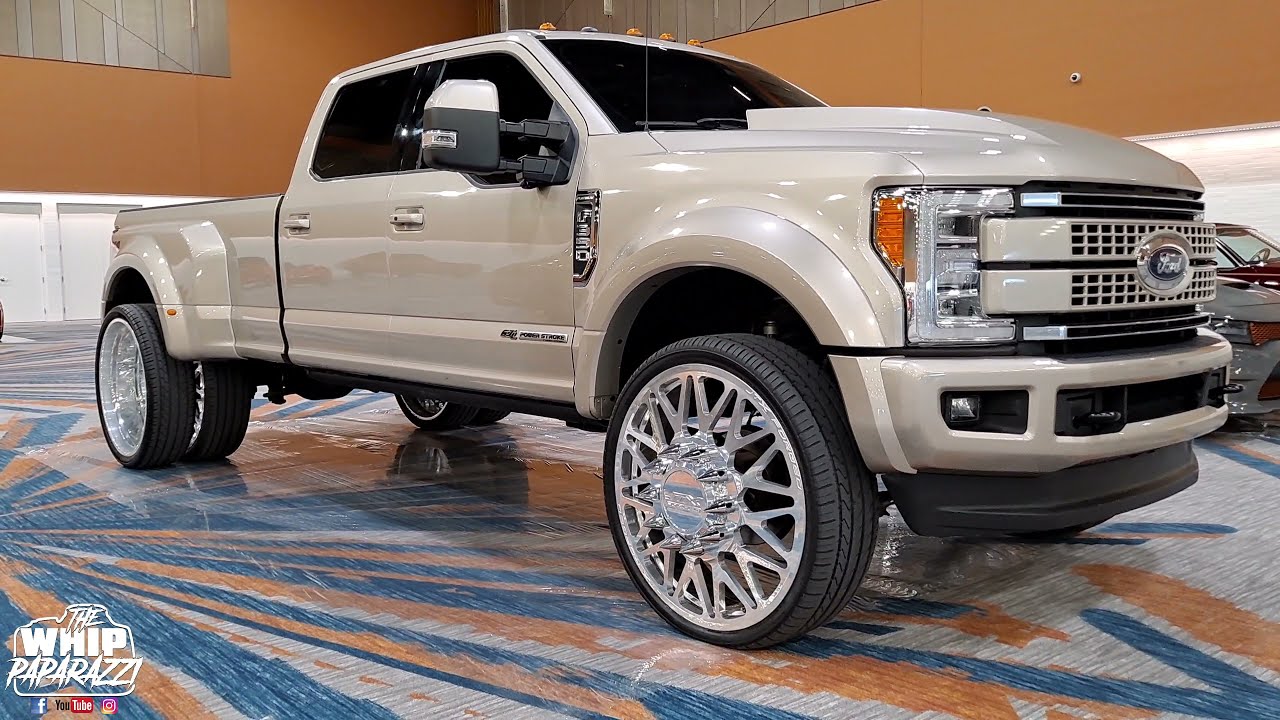 Ford Super Duty F-350 Platinum on 30"JTX Forged Wheels at MEM Auto Expo 2k21