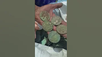 عملات رومانية من العصر الروماني القديم 